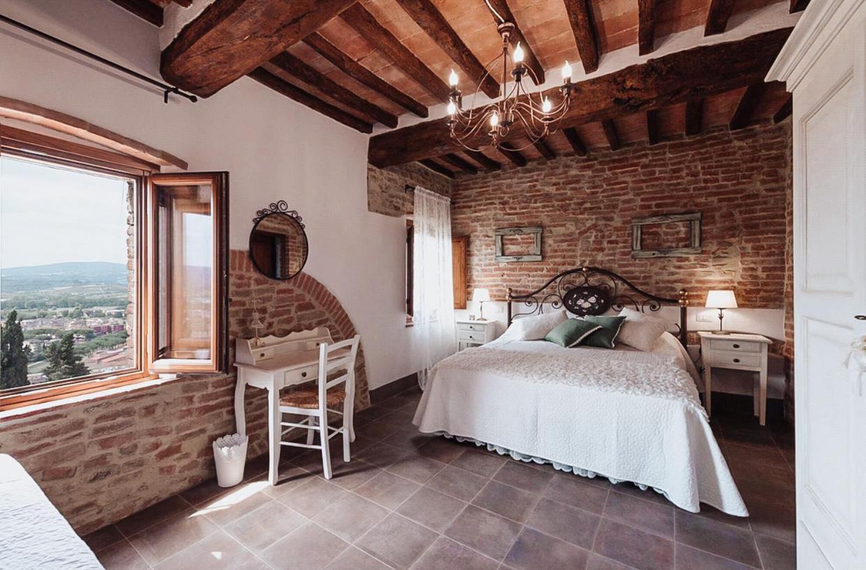 Bed and Breakfast Antica Torre Del Borgo Чертальдо Экстерьер фото