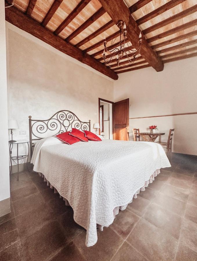 Bed and Breakfast Antica Torre Del Borgo Чертальдо Экстерьер фото