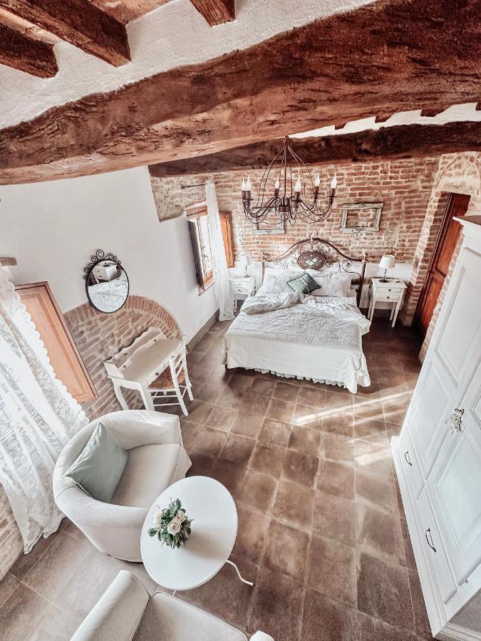 Bed and Breakfast Antica Torre Del Borgo Чертальдо Экстерьер фото