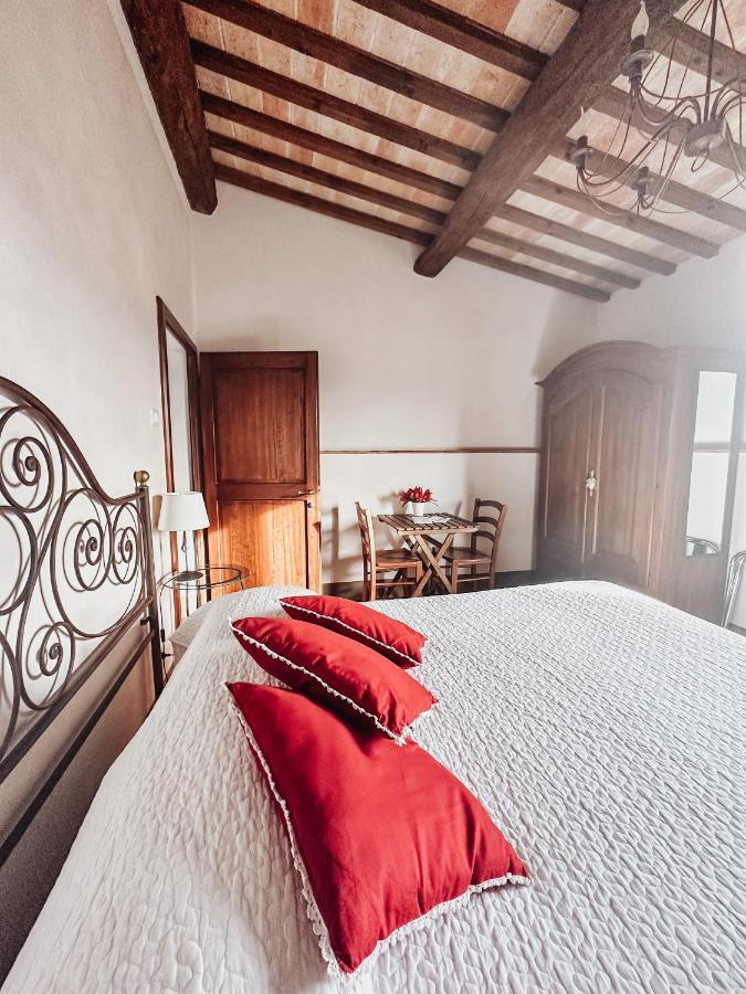 Bed and Breakfast Antica Torre Del Borgo Чертальдо Экстерьер фото