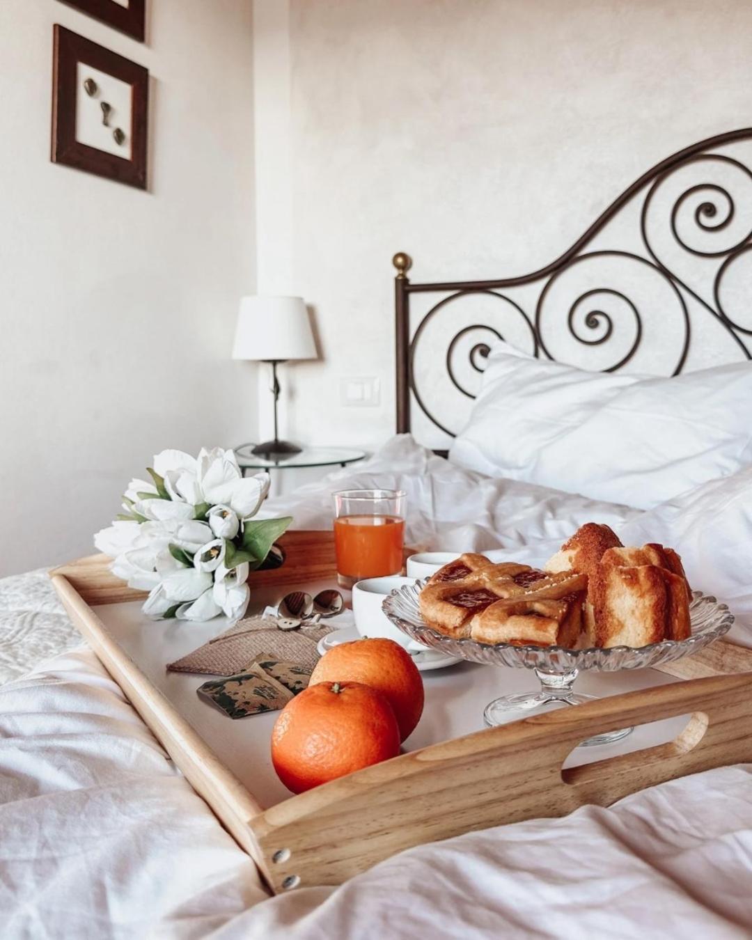 Bed and Breakfast Antica Torre Del Borgo Чертальдо Экстерьер фото
