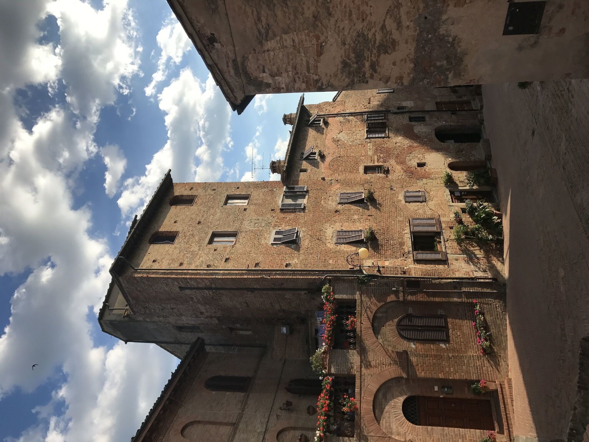 Bed and Breakfast Antica Torre Del Borgo Чертальдо Экстерьер фото